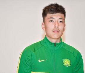 爱游戏平台-包含转会期全明星赛传出新动向，北京国安更衣室发声，管理层表态：信心回归，身体对抗强度拉满的词条